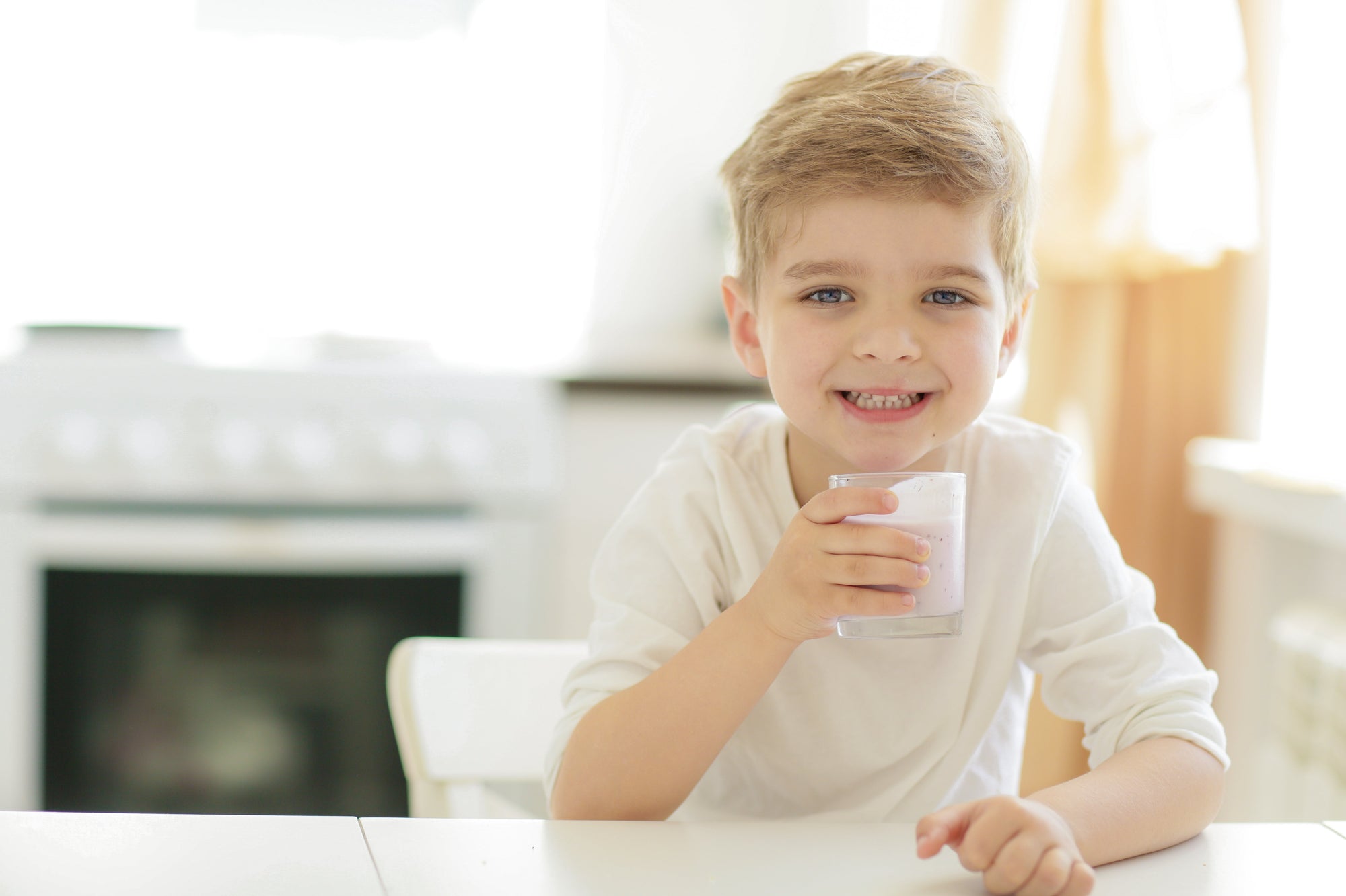 toddler digestion - toddler drinking dairy