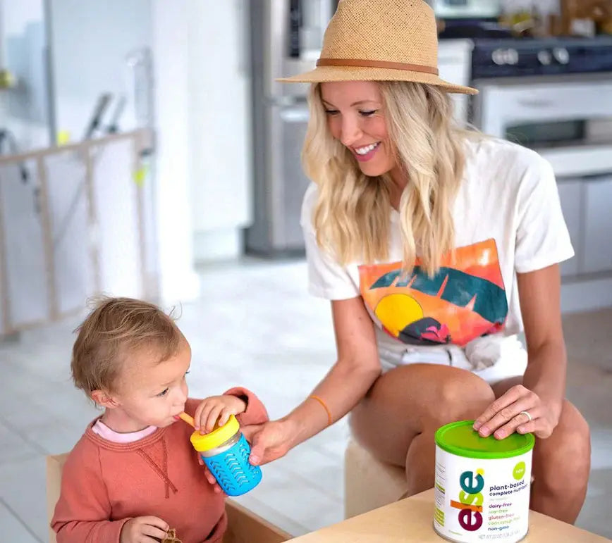 mom and child with else milk